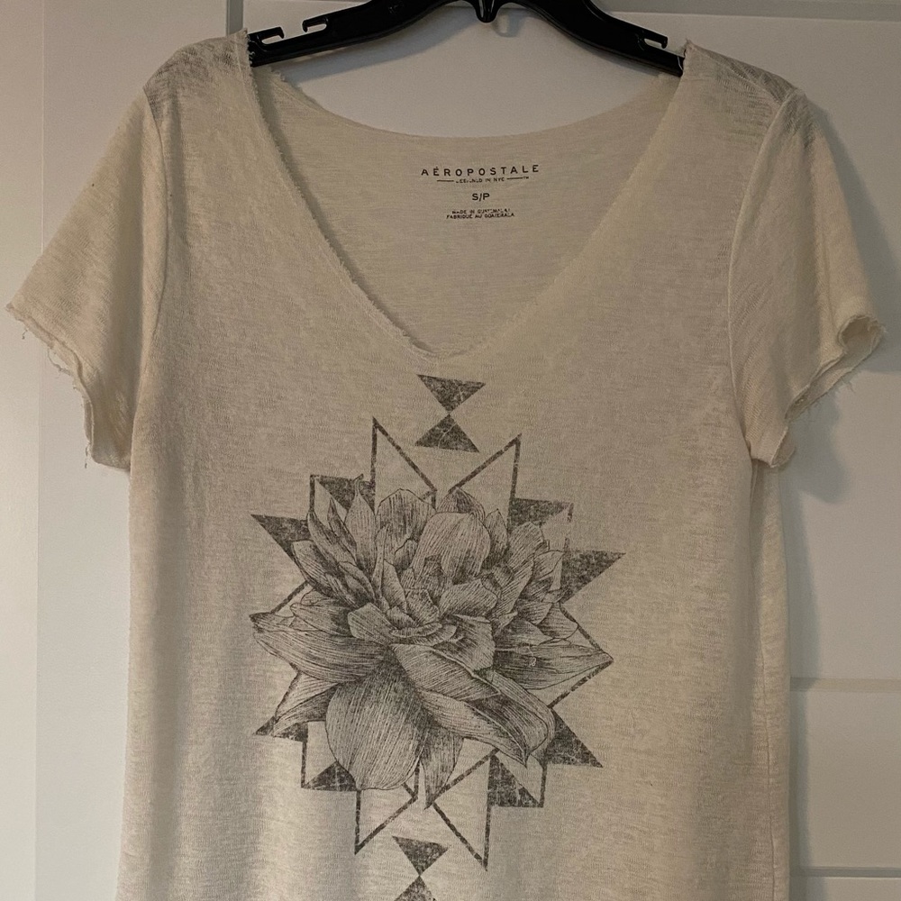 Aeropostale graphic tshirt